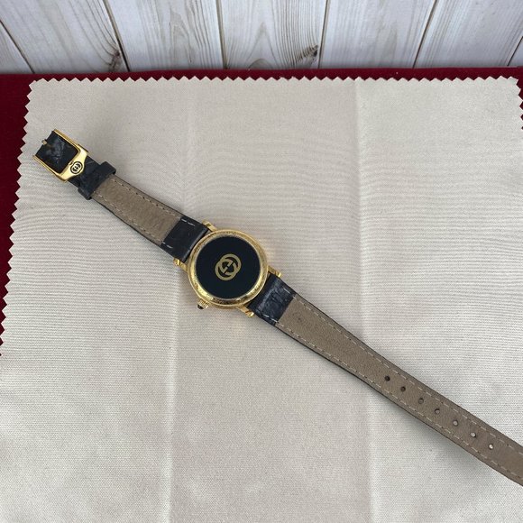 Authentic Vintage Swiss Made Ladies Gucci 7200L Watch 18K 10 Micron Gold Plating - Picture 9 of 12